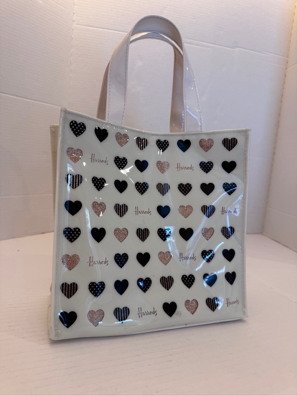 HARROD'S LONDON Signature Vinyl Coated Tote Bag Glitter Hearts Snap Closure